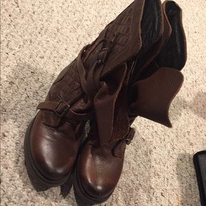 Steve Madden leather boots size7